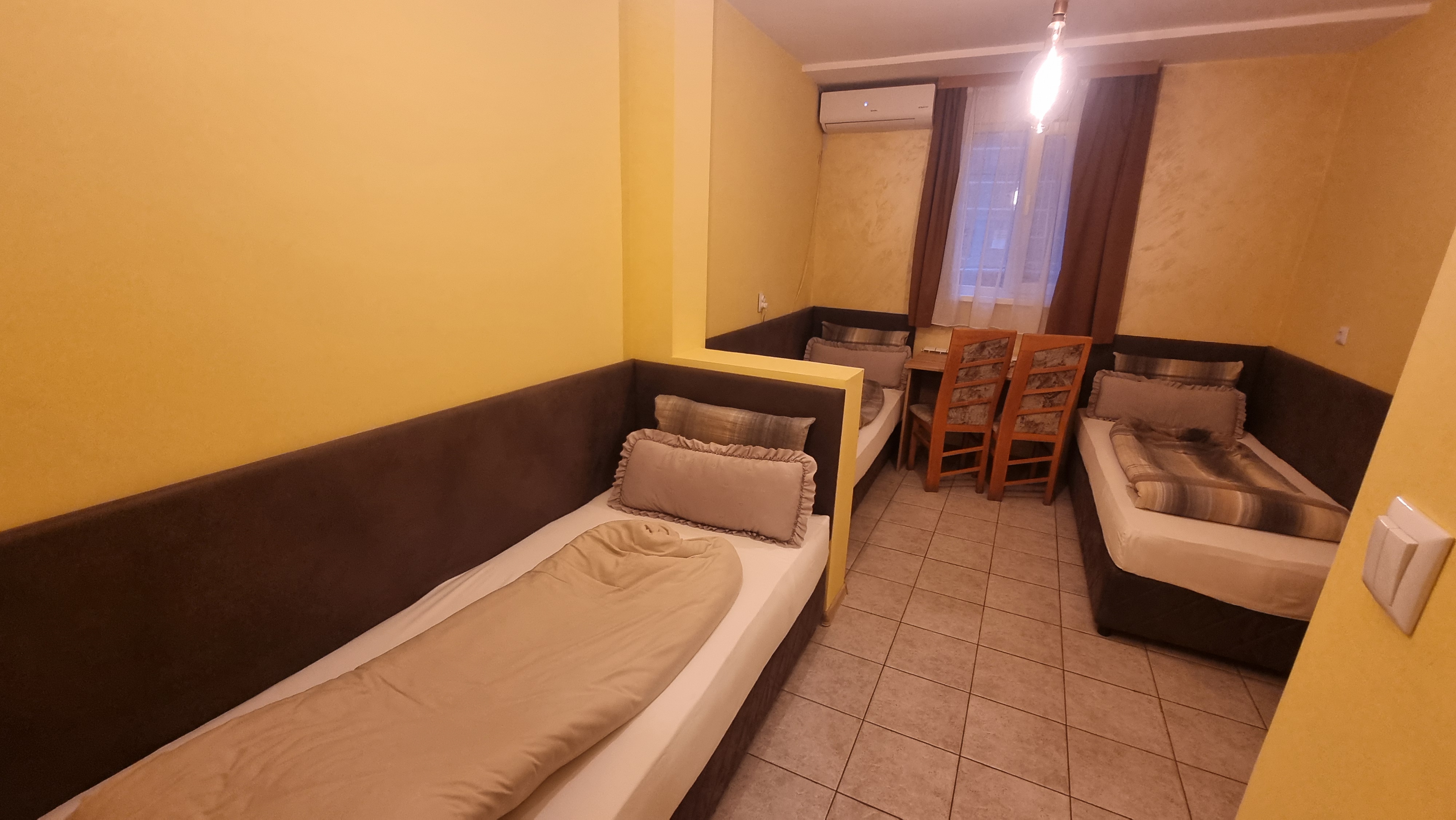 Economy Triple Room